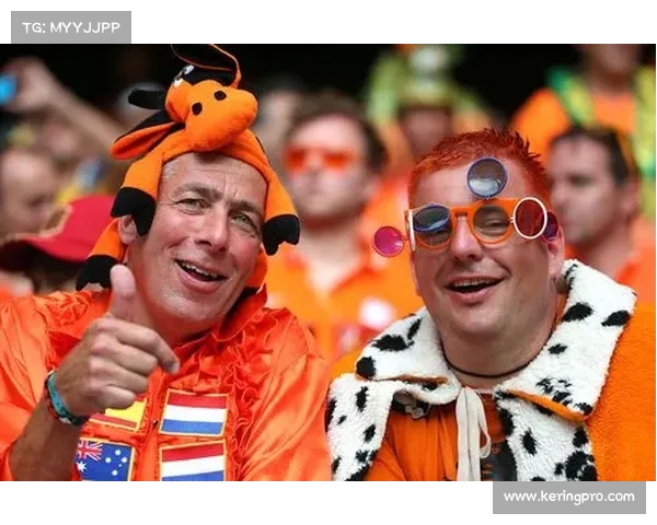 世界杯预选赛巴西达尼洛长传找到维尼修斯